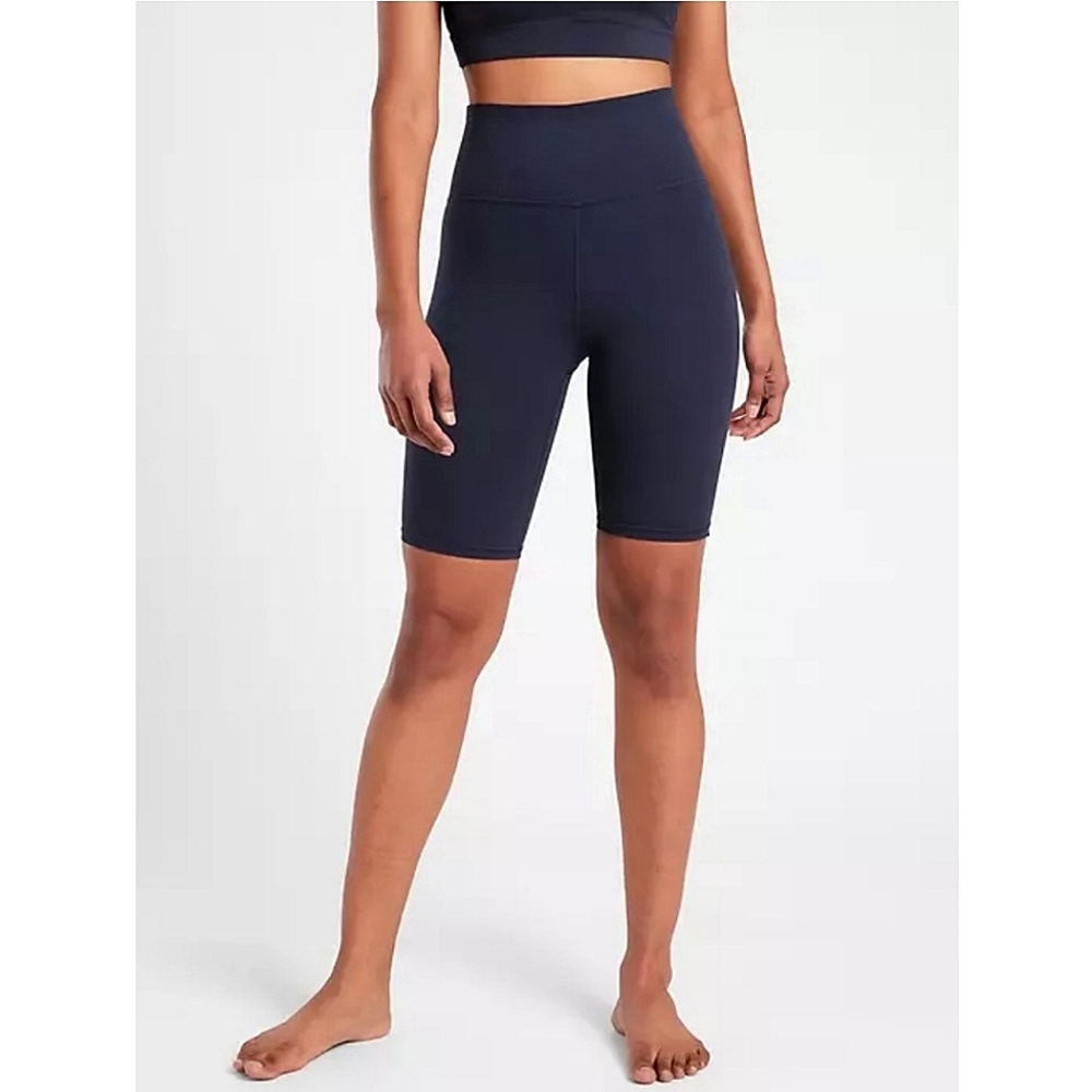 Athleta Black Athletic Shorts for Performance - Picture 11 of 13